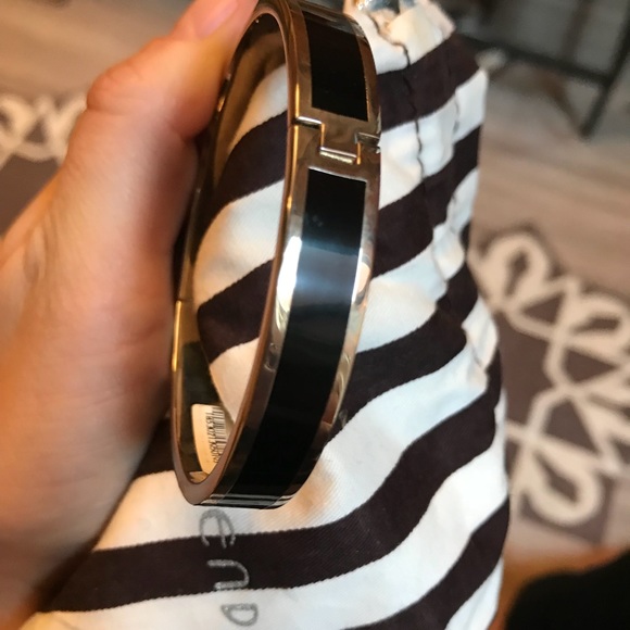 Brand new henri bendel bracelet - Picture 3 of 4